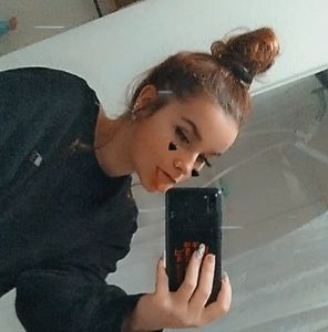 Meet your Posher, Jonelle